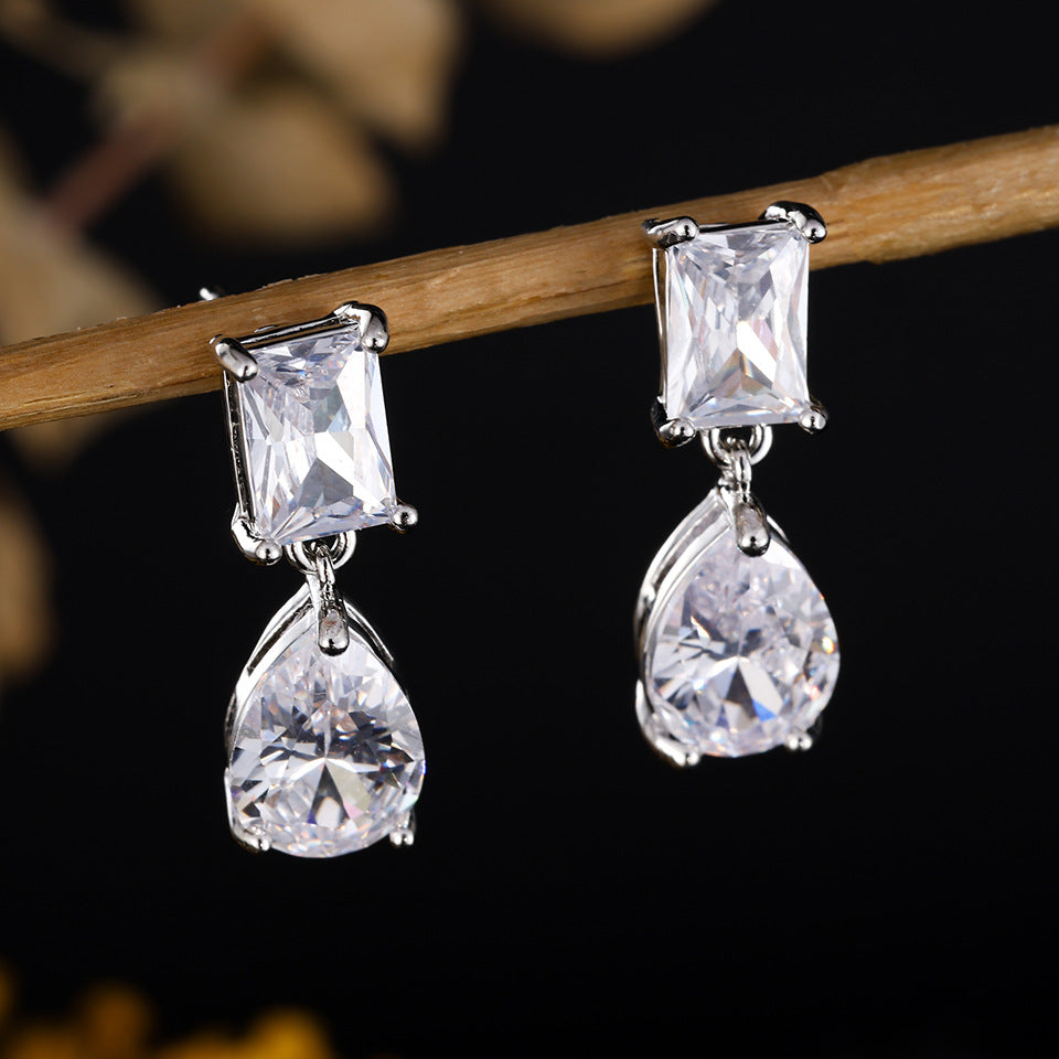 Boucles d'oreilles rétro longue goutte pour femmes