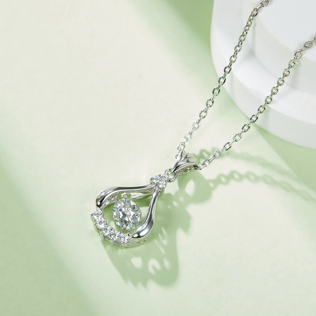 S925 Argent Sterling 0.5ct D Couleur VVS1 Moissanite Teardrop Collier ouvert 45cm Platinu