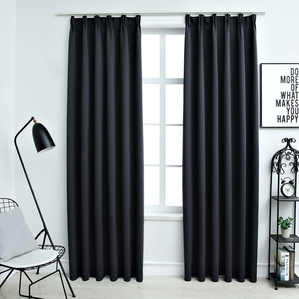 Rideaux noir avec crochets