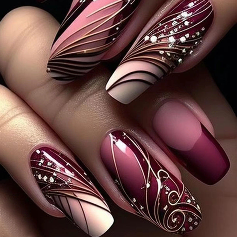 Motif de ligne Faux ongles Porter des ongles amovibles bâtonnet