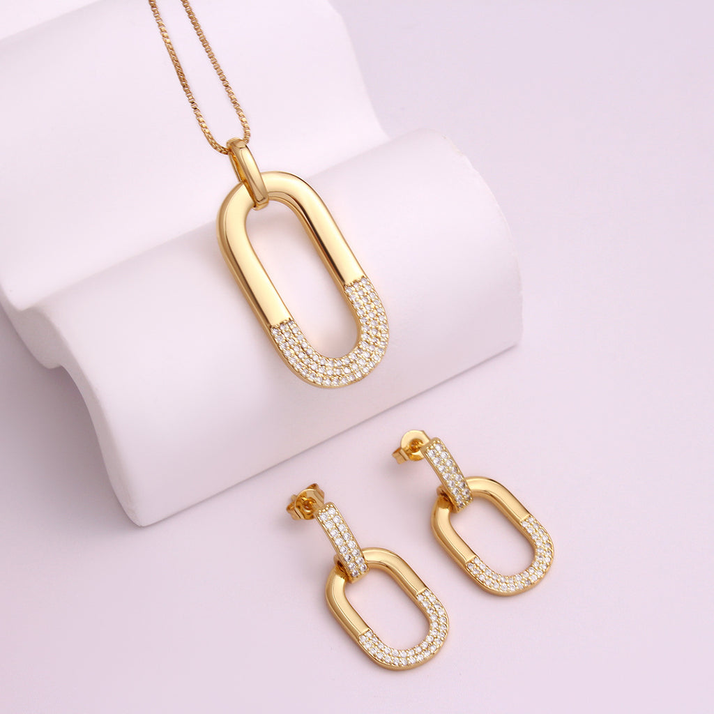 Collier d'oreille Zircon incrusté ovale