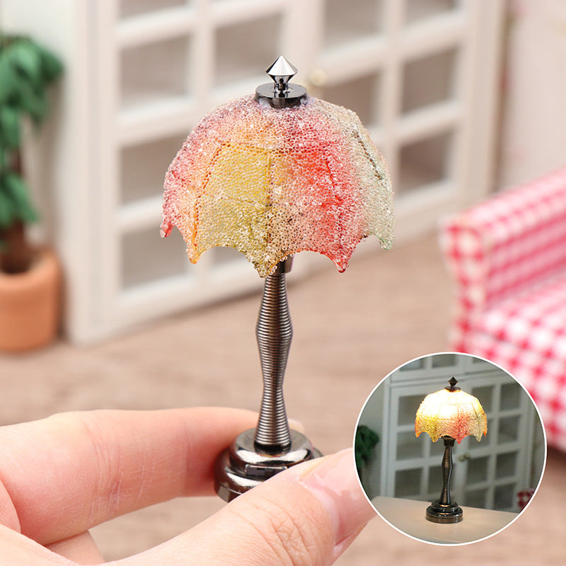 Mode Mini Meubles Jouet Chandelier brillant