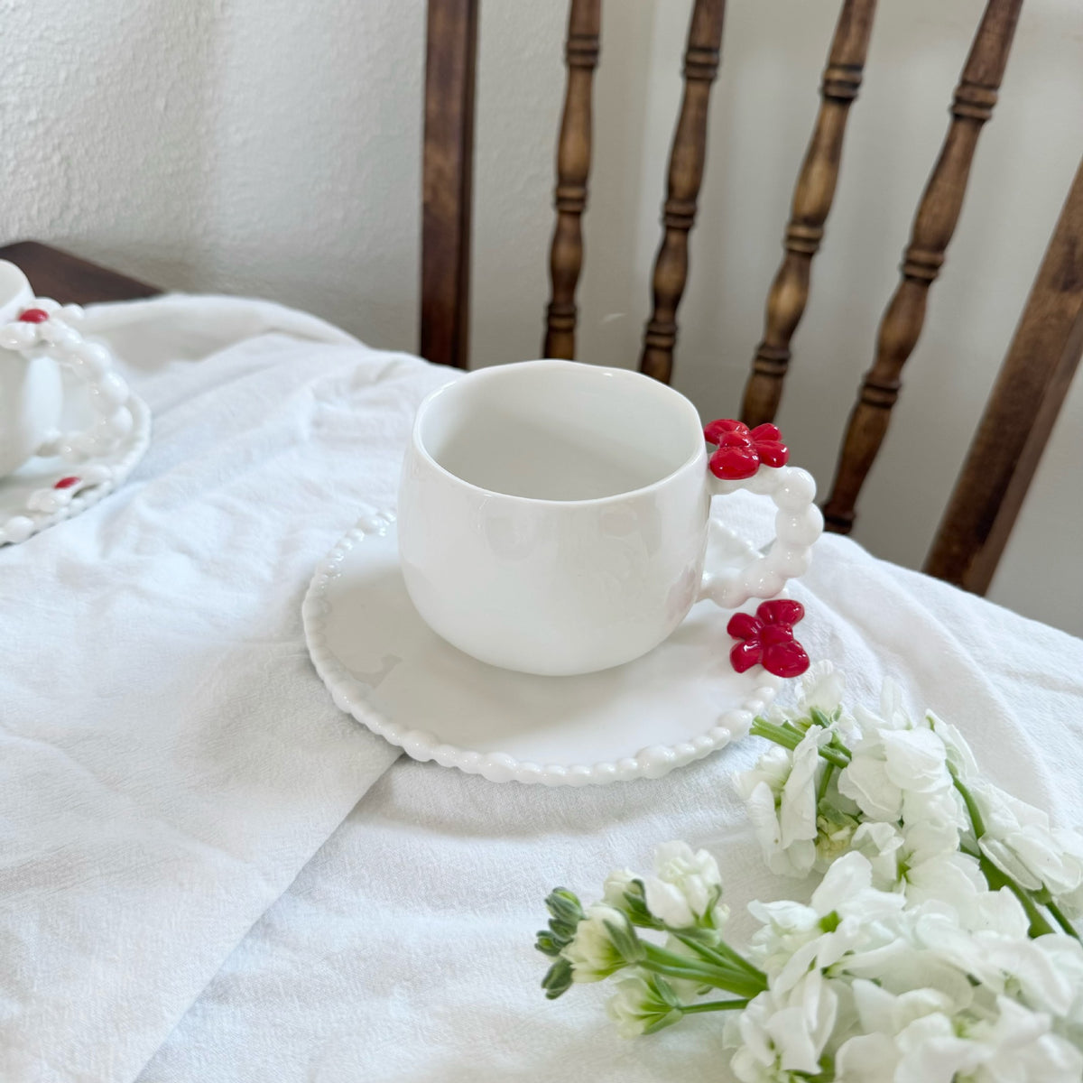 Coupe en céramique irrégulière et Saucer