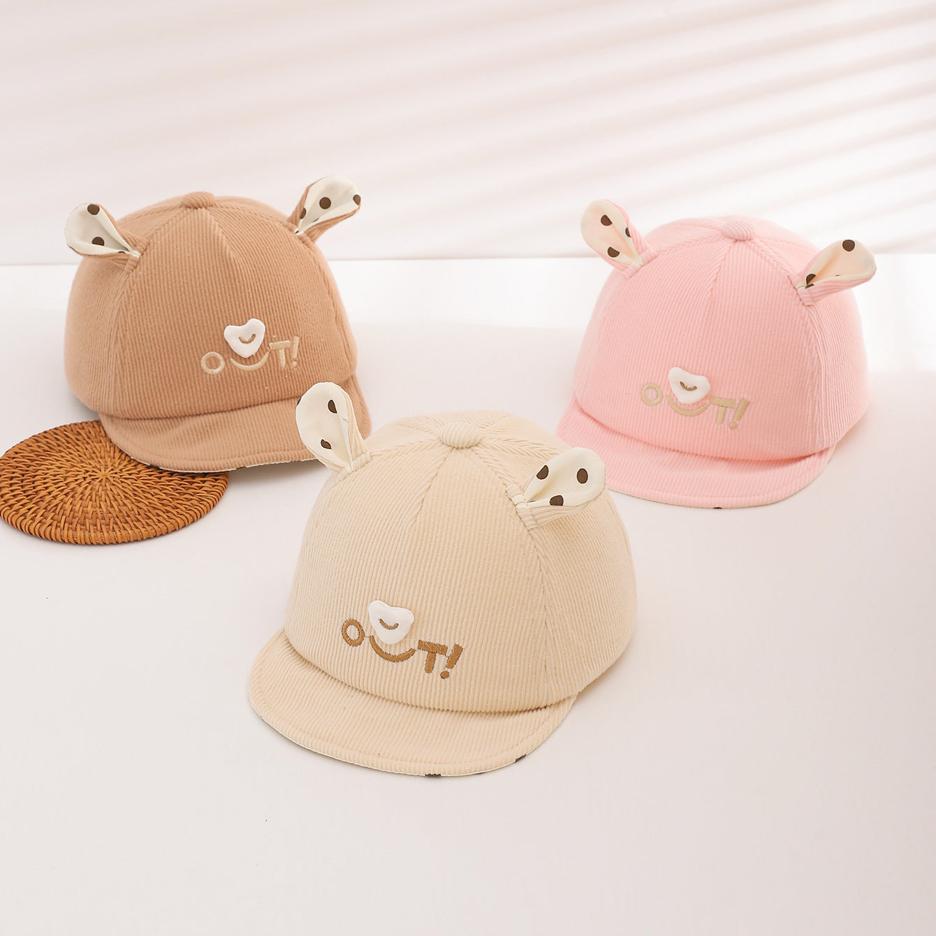 Printemps et automne Garçons et filles' Polka-dot oreille doux Corduroy mignon casquettes de baseball sont la combinaison