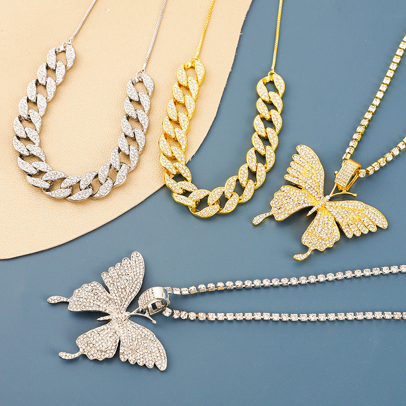 Élégant collier à maillons cubains pour femmes