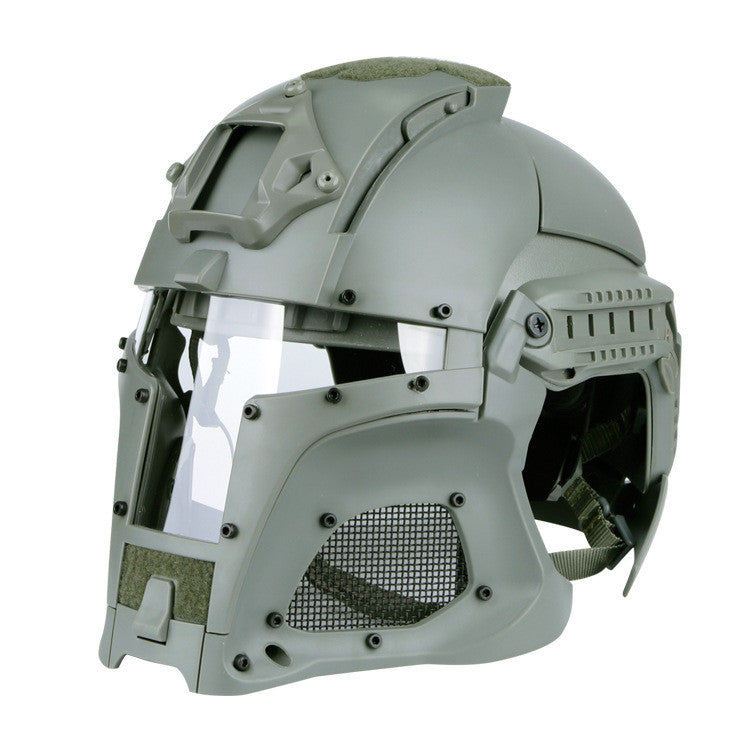 Casque de guerrier de fer médiéval