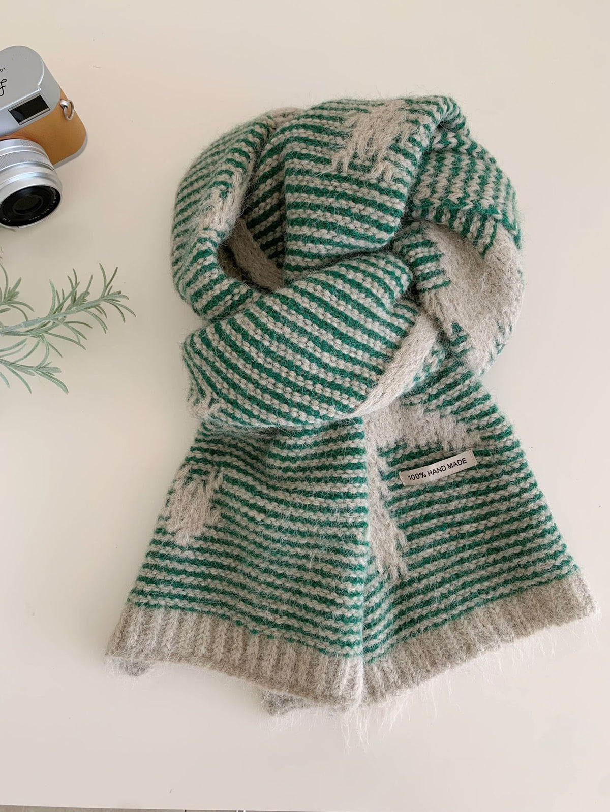 Écharpe d'hiver tricotée en étoile simple et polyvalente pour femmes