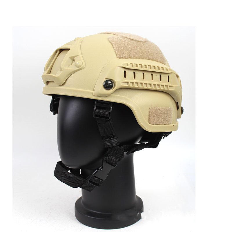 Camp d'été des jeunes casques tactiques