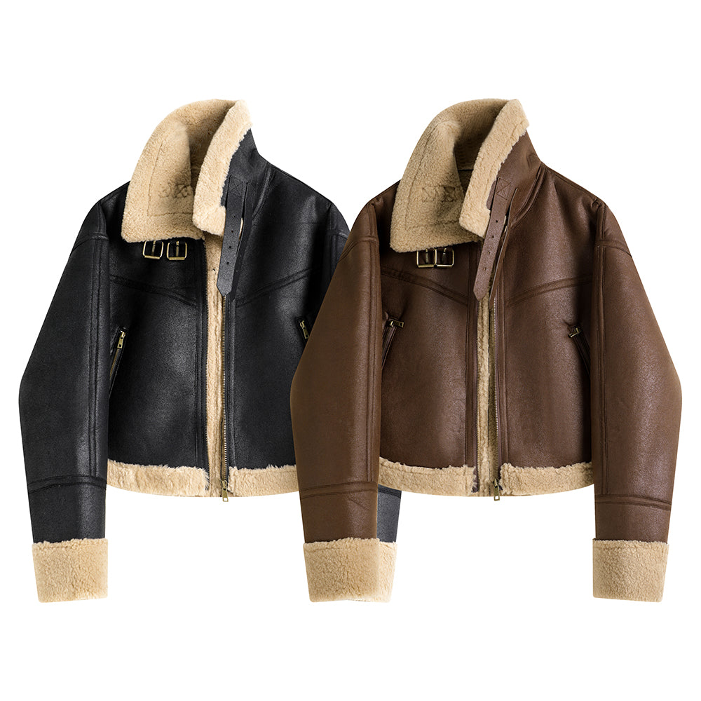 Manteau court de four à lamb intégré au collier