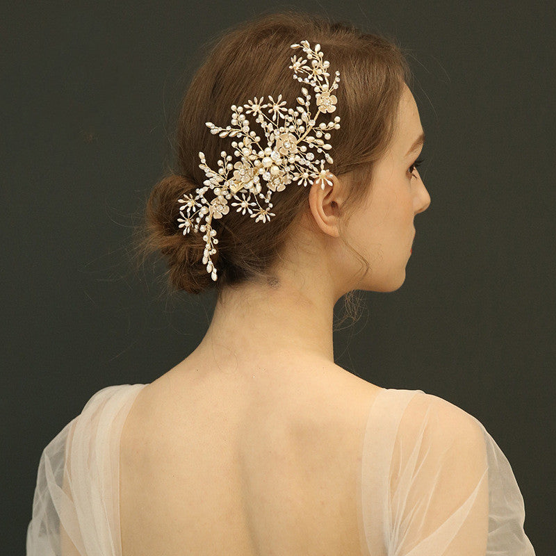 Coiffure de mariée Coiffure faite à la main Carson Tiède côté femme
