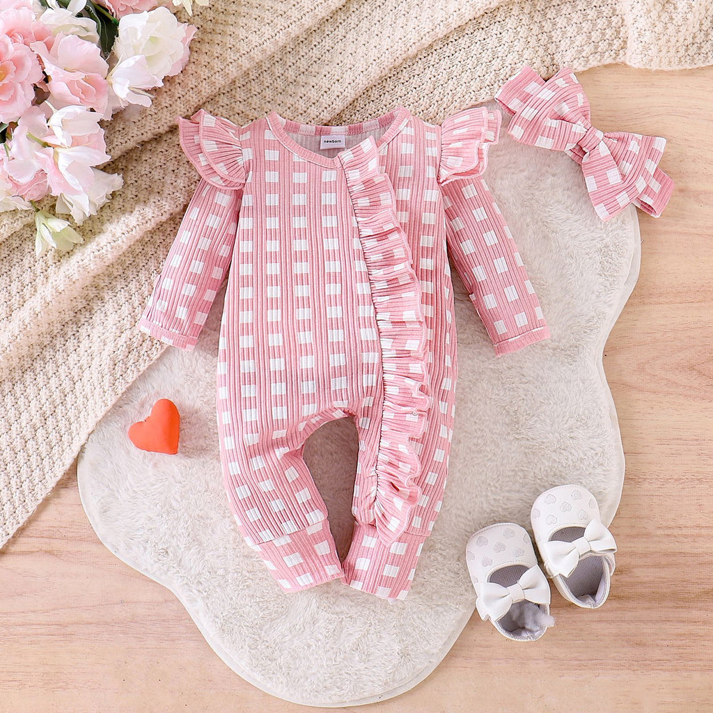 Mignon fille plie bébé à manches longues