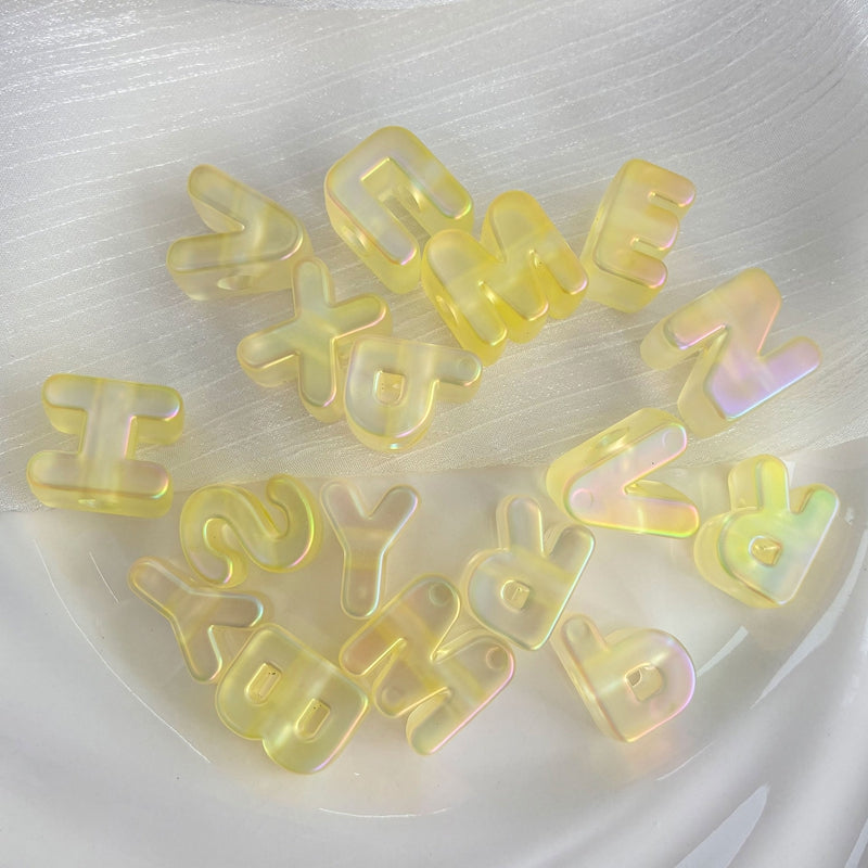 Perles lettre acrylique Matte irisés