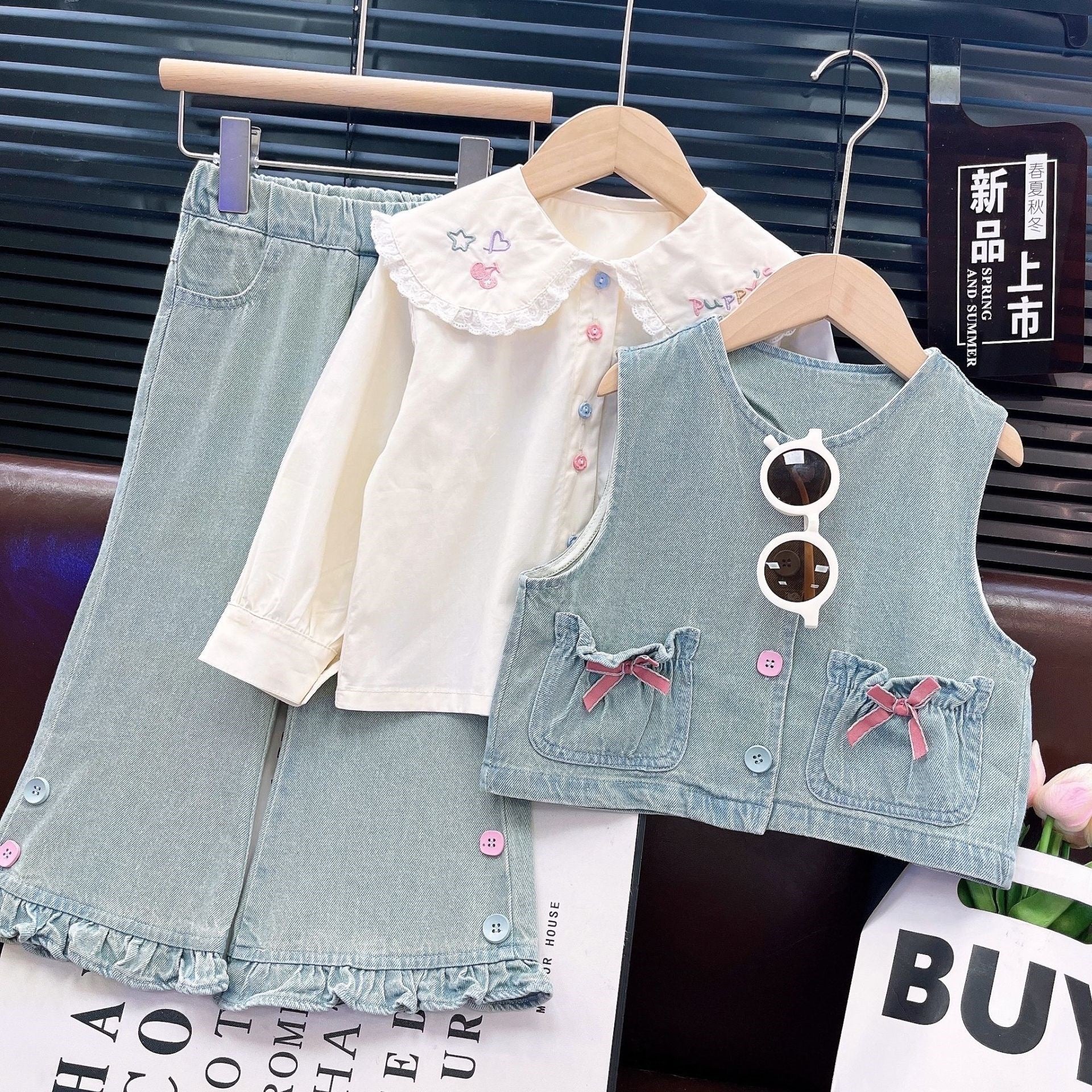 Costume de denim élégant et tendance pour filles
