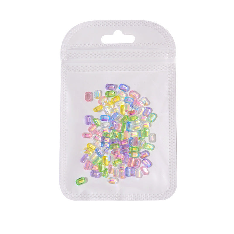 Ensemble de cube de glace Hued d'Aurora en forme de petit clou carré Strass