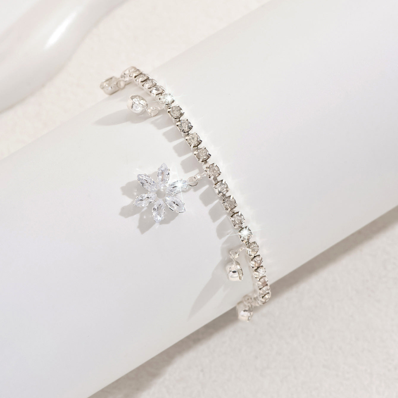Style coréen doux cristal Zircon pendentif fleur Anklet Fashionable Beach Vacation Style W