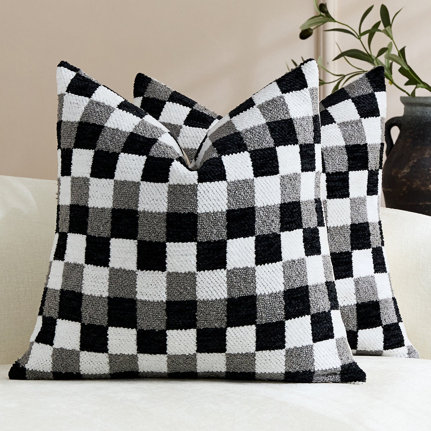 Couverture d'oreiller noir et blanc à carreaux Chenille
