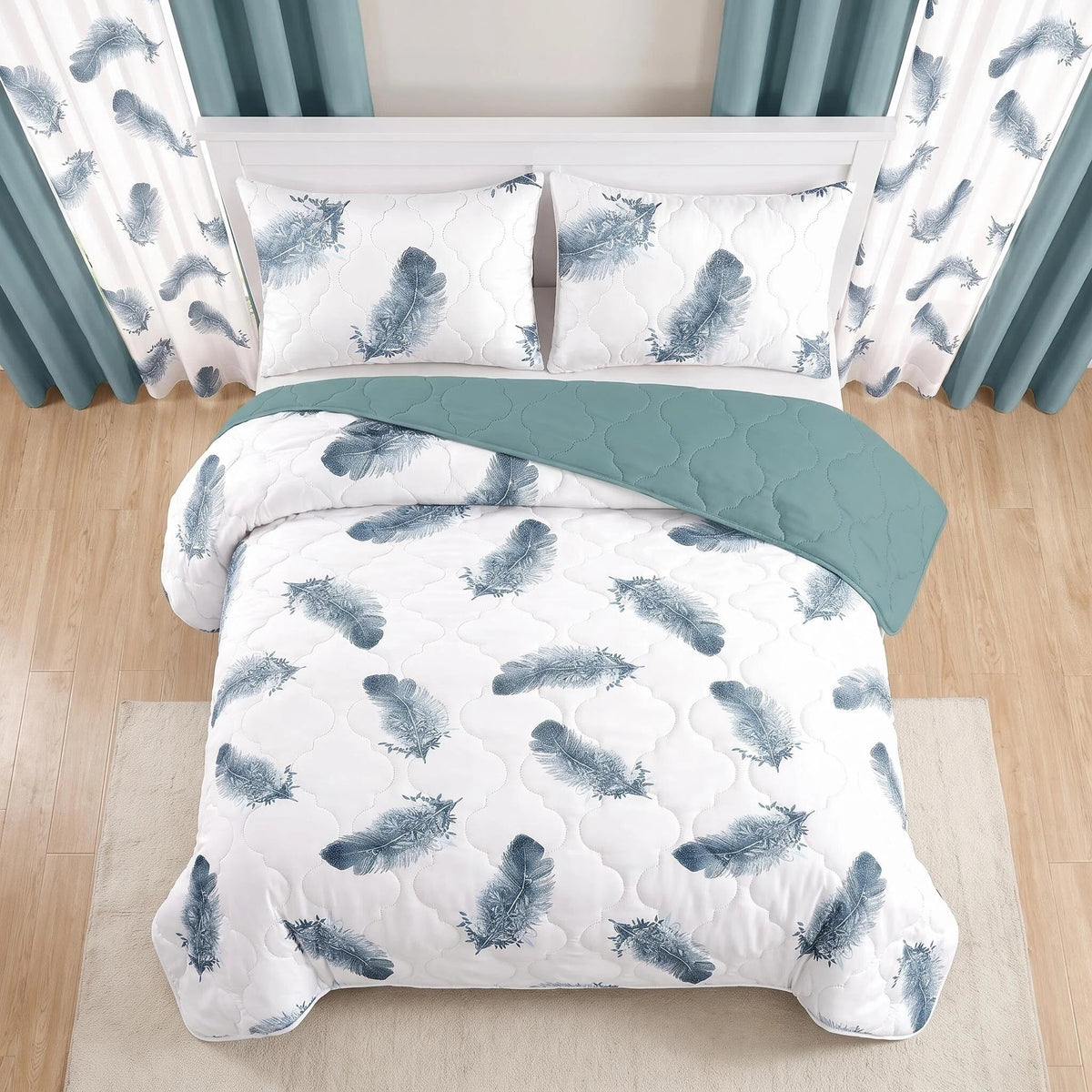 Couche de lit et jeu de rideaux en plume bleue 9 pièces