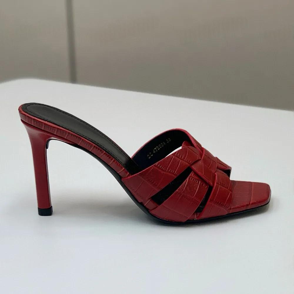 Niche Stiletto-heel femmes Versatile et mode en plein air Sandales