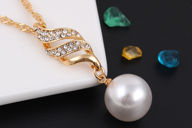 Ensemble de colliers perlés