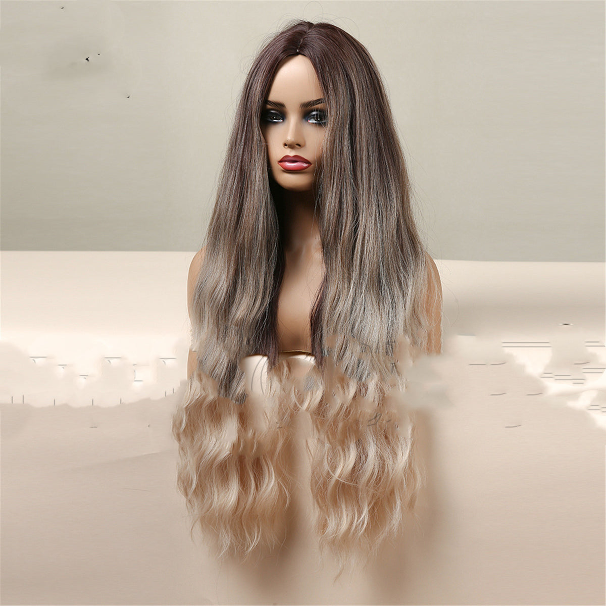 Brun moyen Gradient Blonde cheveux bouclés longs femmes