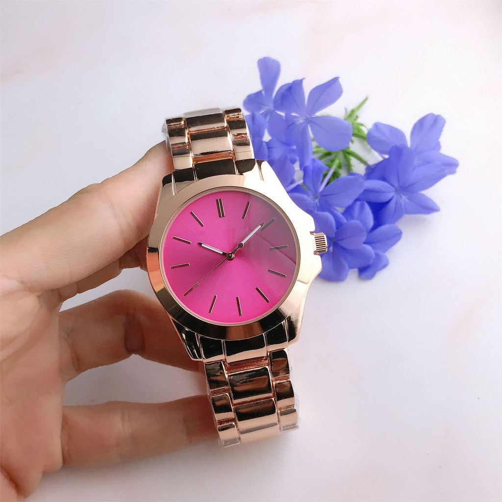 Elégance décontractée et créativité Quartz Wrist Watch Homme et femme Style de matching coréen Si