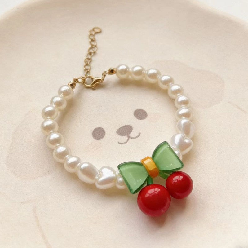Cat-shaped imitation pearl heart and diamond necklace