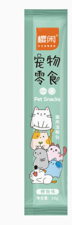 Cat traite les aliments de chat entiers de chat pour les chats enceintes et gain de poids