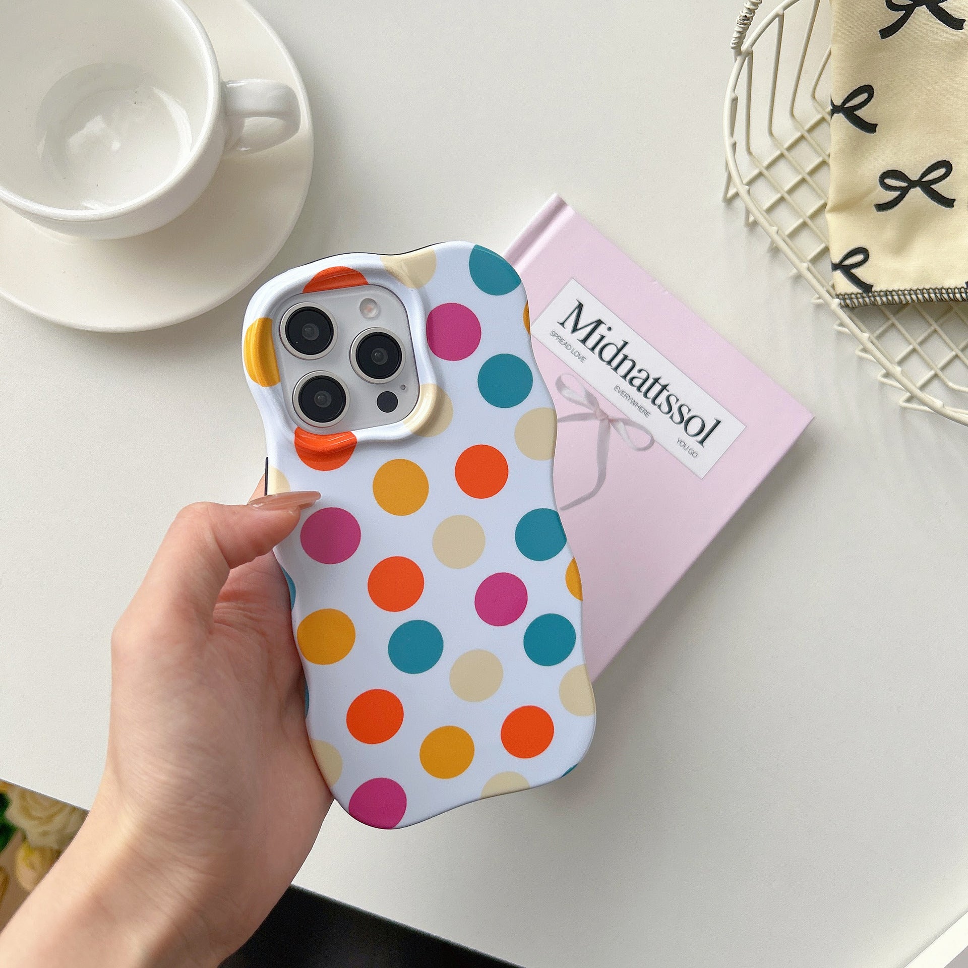 Coque de téléphone à point Polka de couleur brune avec film Wavy
