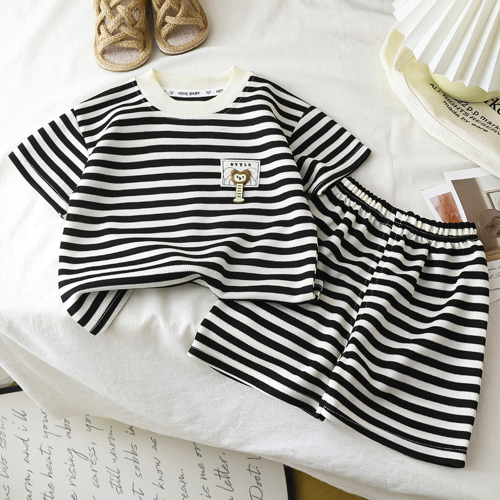 T-shirt de garçon à manches courtes noir et blanc