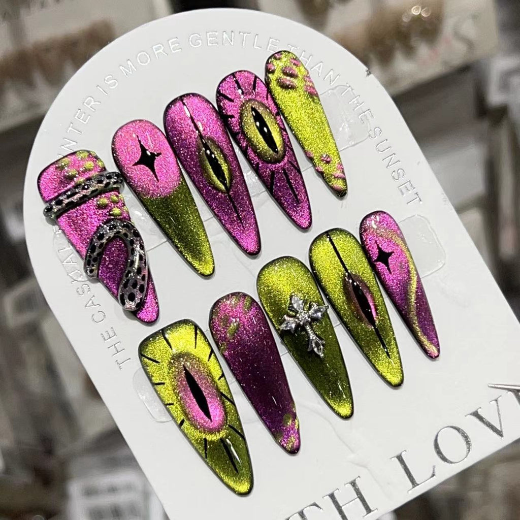 Hand-Painted Cat Eye Super Personality Detachable Fake Nails