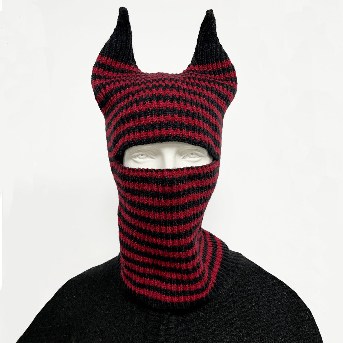 Chapeau rayé de corne d'Halloween