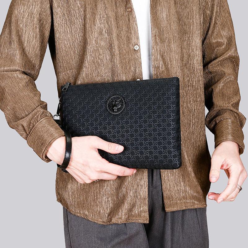 Clutch personnalisé avec un design minimaliste simple et une grande capacité