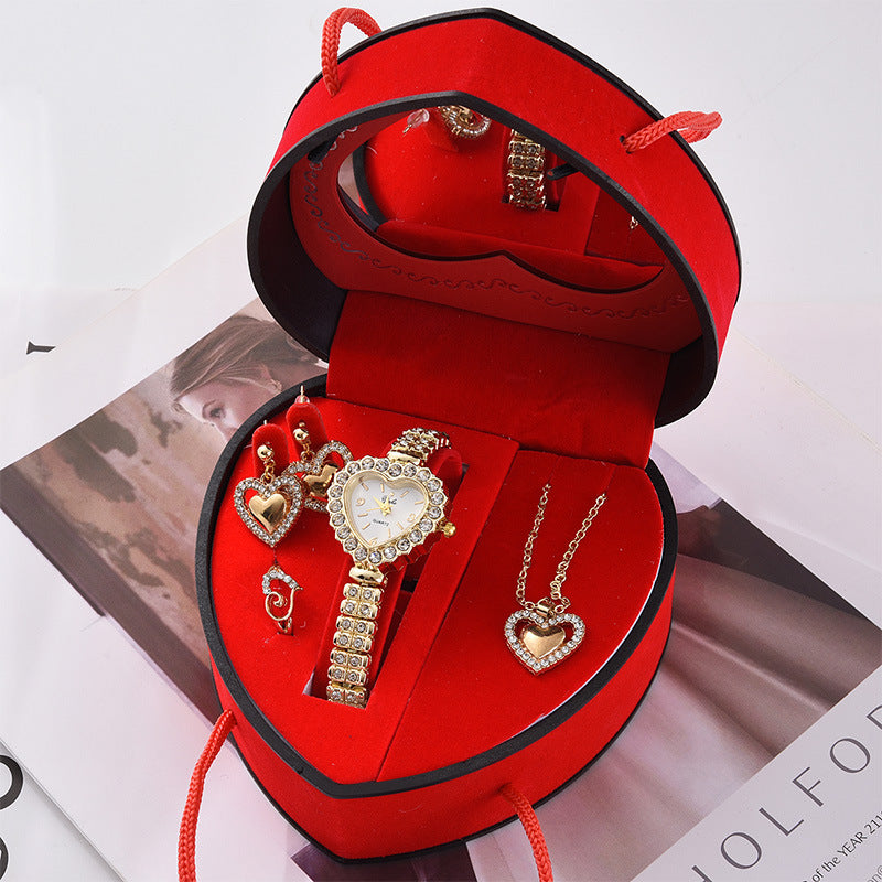Montre double fuite dans une boîte cadeau en forme de cœur