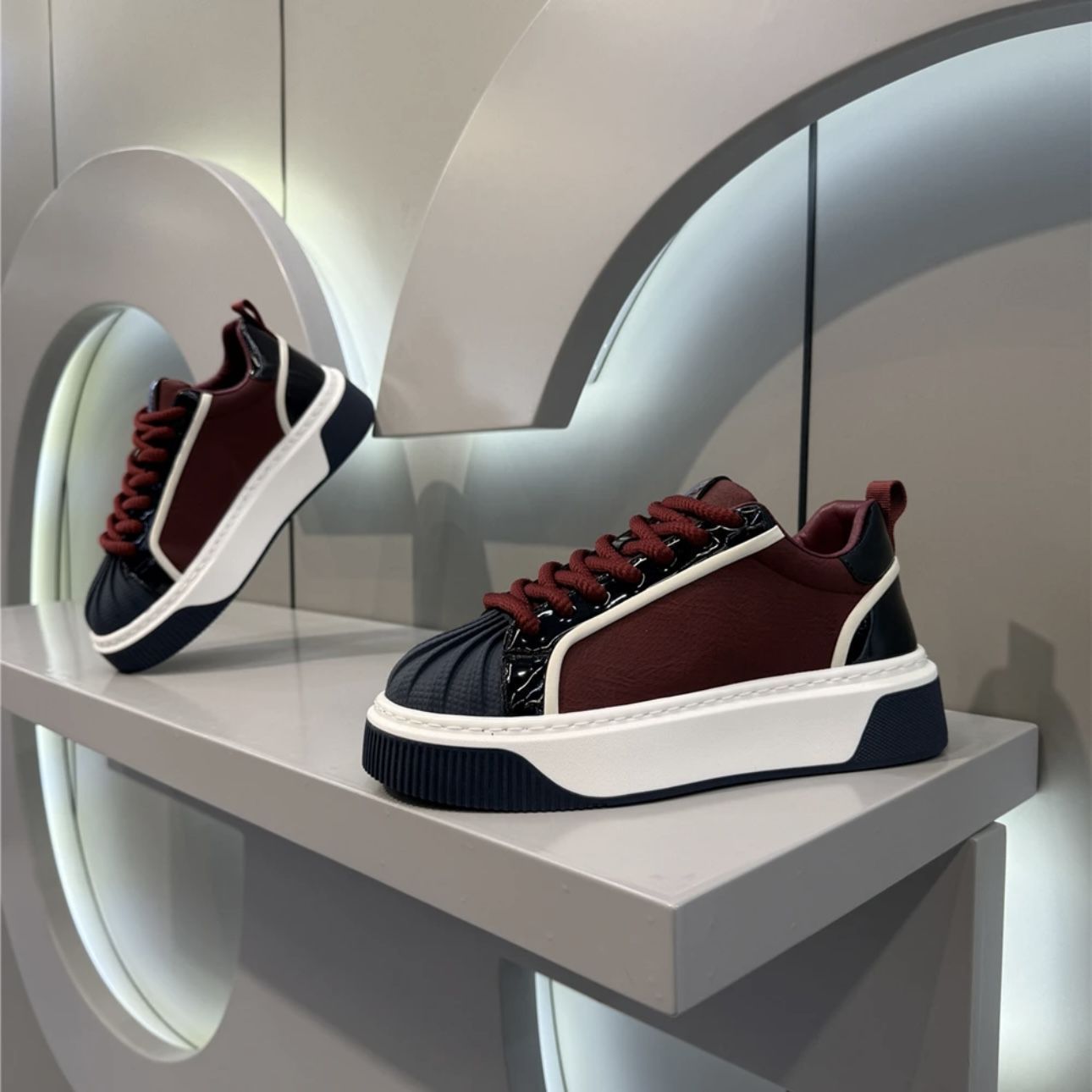 Chaussures de plate-forme de sport décontracté plus grande pour hommes
