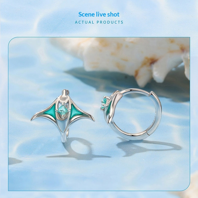 S925 Argent Sterling Mysterious Blue Manta Ray Oreille Clip