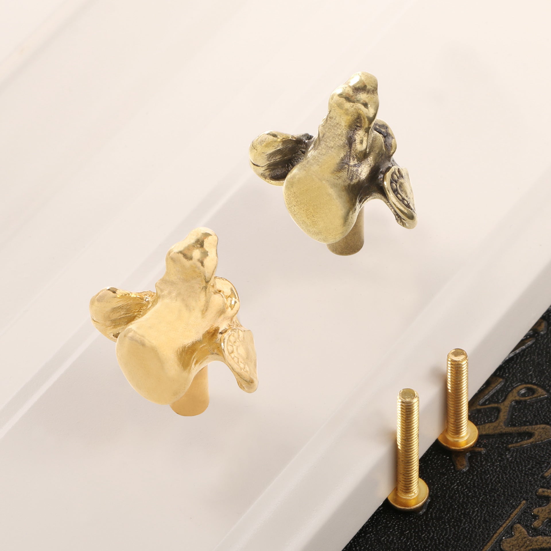 Armoire en laiton massif Doberman tête de chien Knob Creative Animal Tiroir Poignée pour cuisine