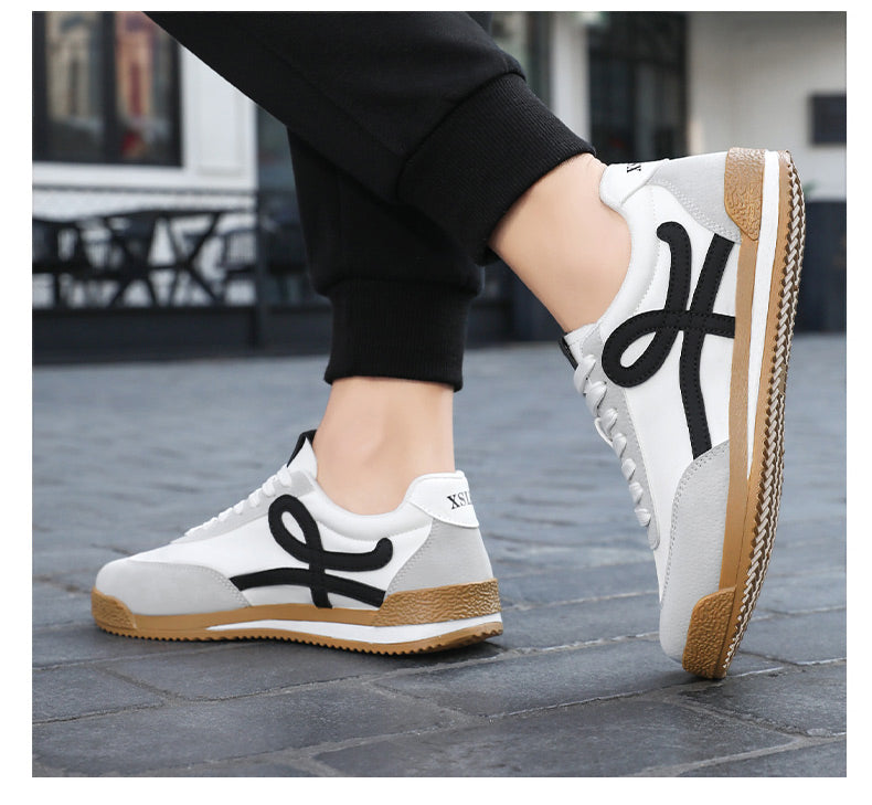 Les hommes Cortez Sneakers