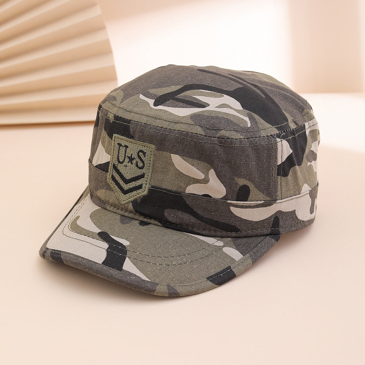 Chapeau de camouflage de mode plat