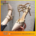 Rivet Nu de chaussures à talons hauts pour femmes