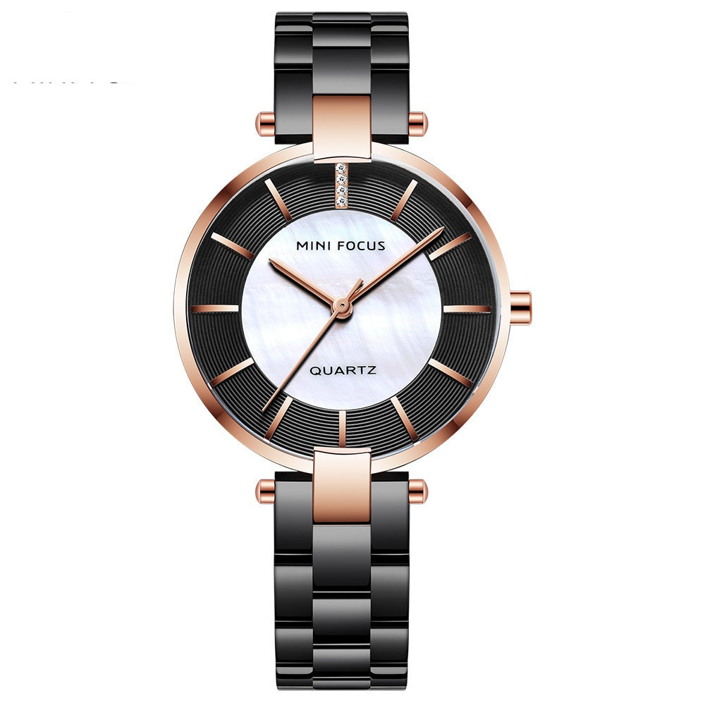 Femmes Casual Quartz Montre simple et élégant bracelet en acier inoxydable