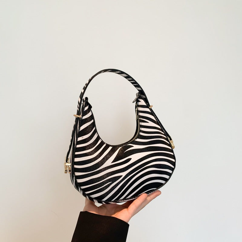 Rouge Personnalisé Sous-arm Mode Mesh Niche Design Sac de domptage à épaule unique