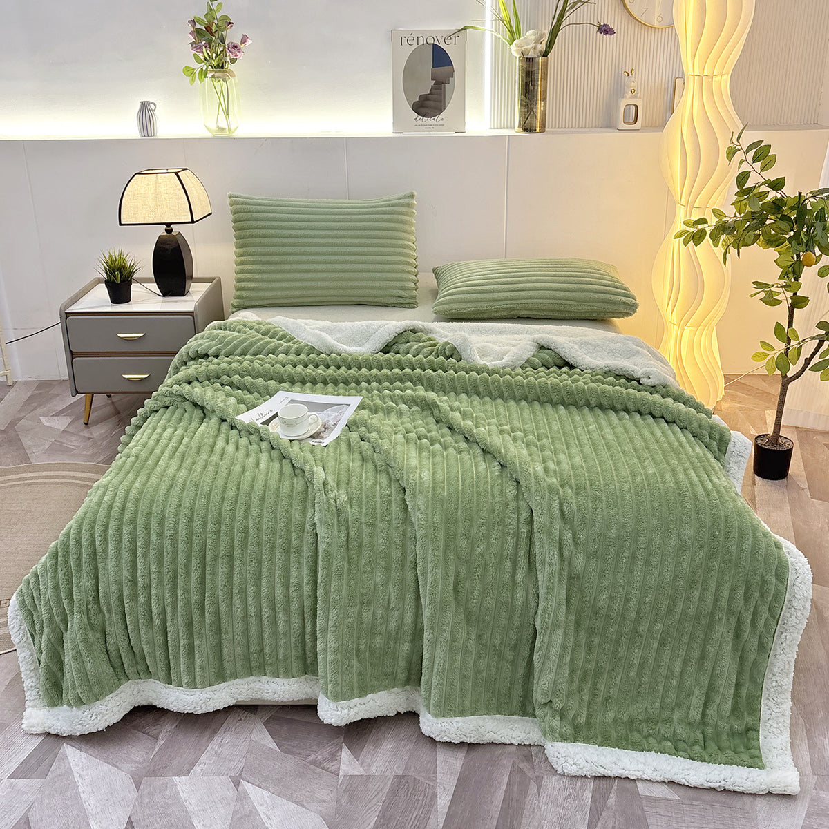Couverture à double couche en lambswool rayé