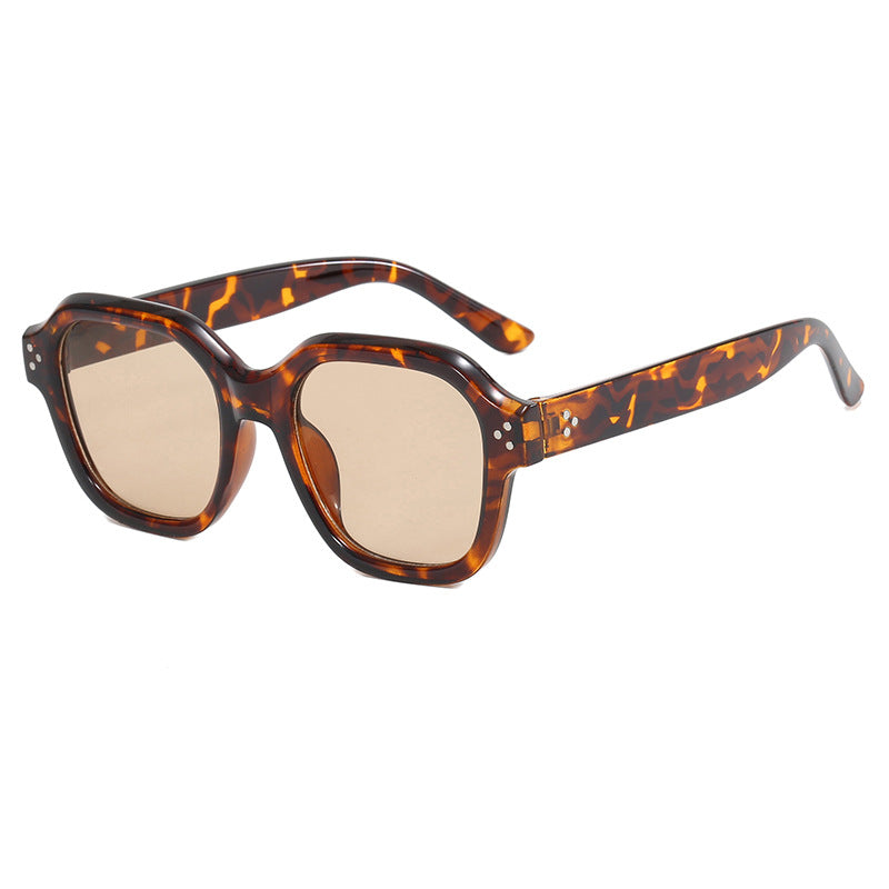 Lunettes de soleil retro grain de riz à la mode avec un style distinctif