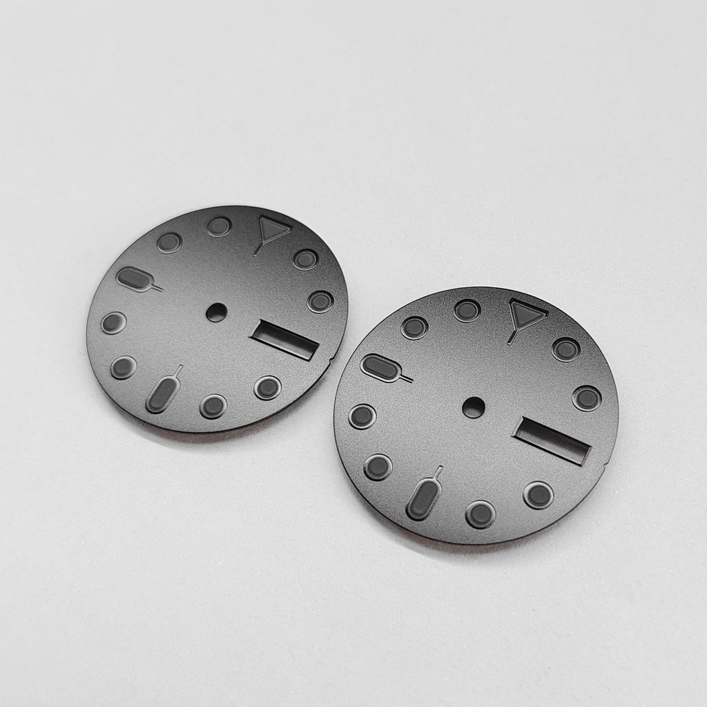 Accessoire de montre Cadran à double date avec aiguilles lumineuses vertes pour NH36 4R M