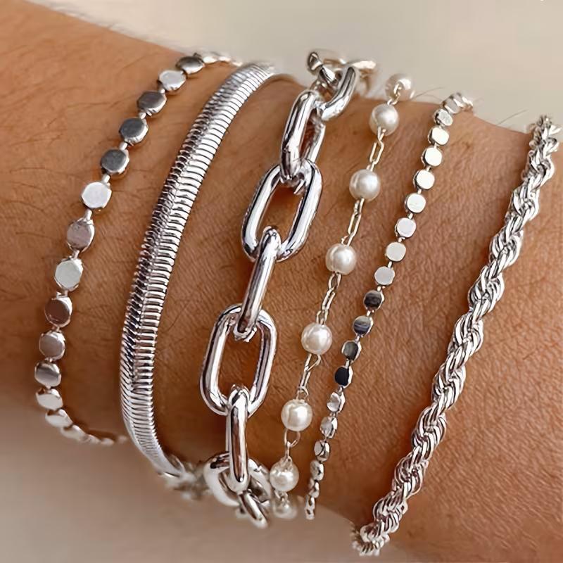 Ensemble de bracelets pour femmes de base en alliage européen et américain