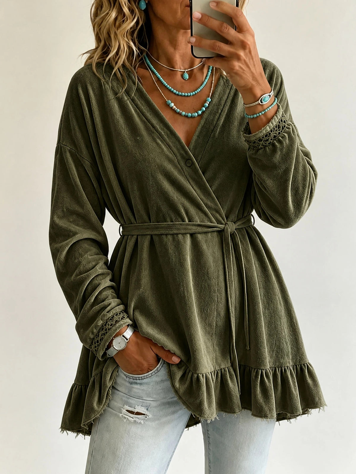 Fitted women's blouse