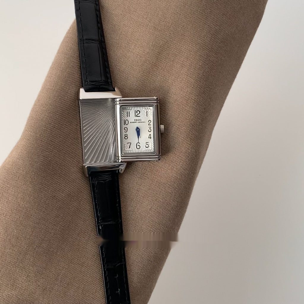Montre numérique polyvalente de type slide
