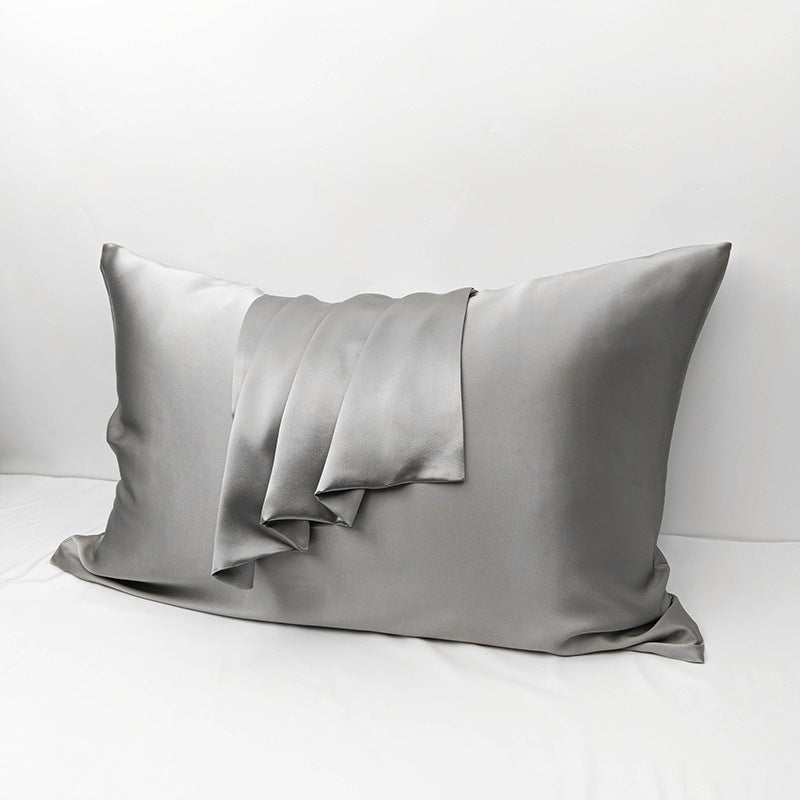 Coussin en soie à double face polyvalent de couleur unie