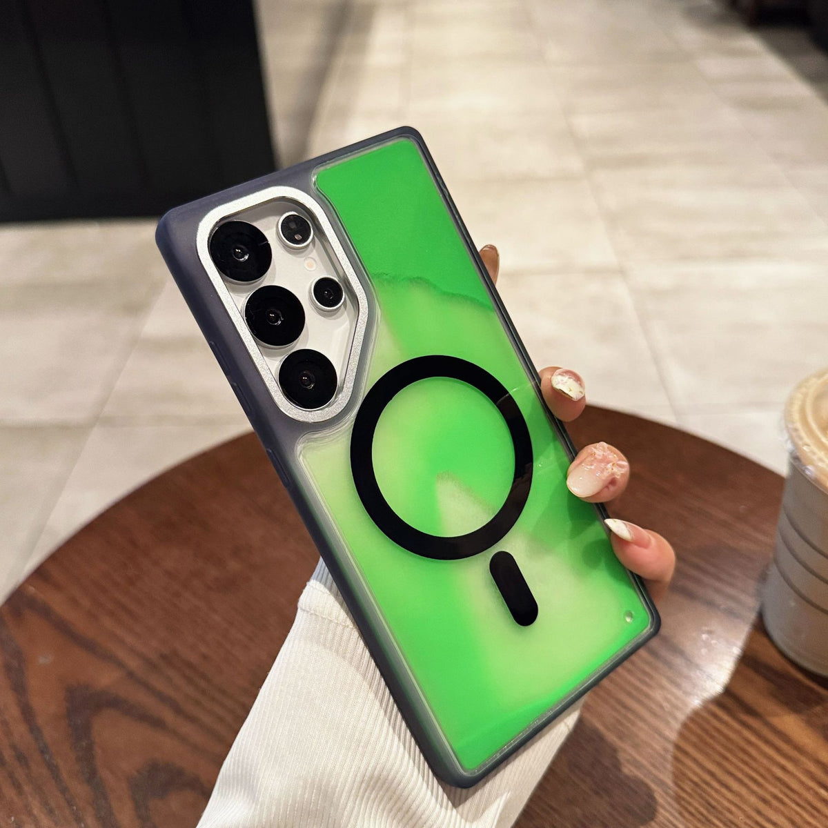 Lumineux Quicksand S25Ultra boîtier de téléphone à aspiration magnétique