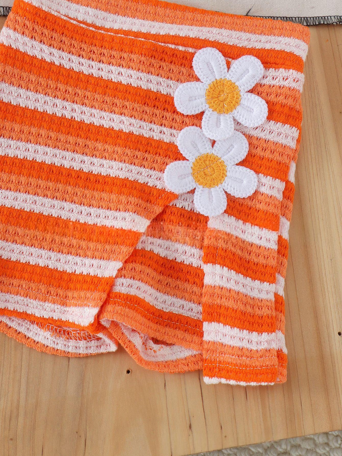 Ensemble de vêtements pour enfants orange et shorts
